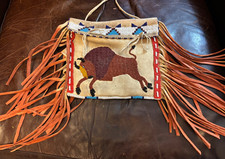 Spectacular Sioux / Plains Vintage Pouch Beaded Buffalo / Tipi bag