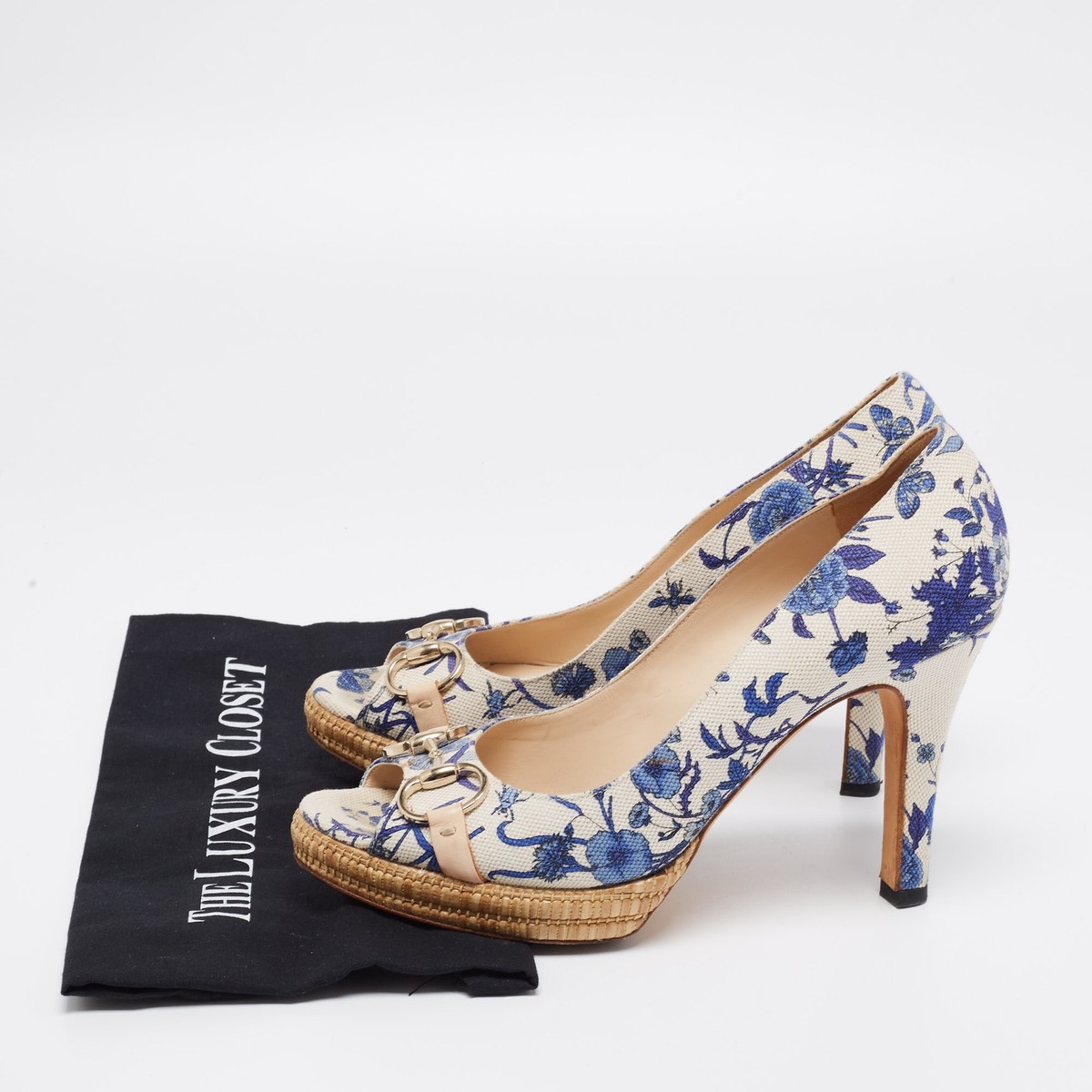 グッチ　パンプス　ネイビー GUCCI Navy Patent Leather Peep Toe Slingback Platform Pumps