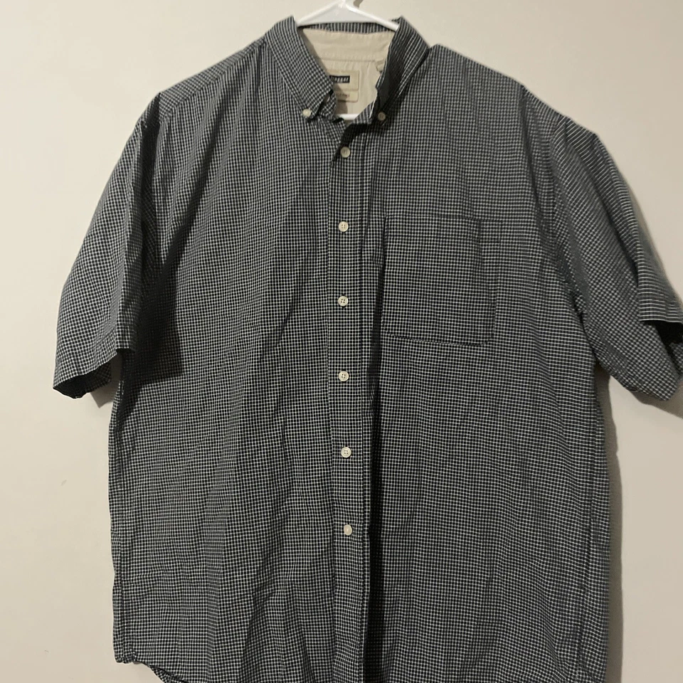 HAGGAR wrinkle free  Men’s SHORT SLEEVE DRESS SHIRT SZ Large Striped Navy Blue. - Image 2 of 4