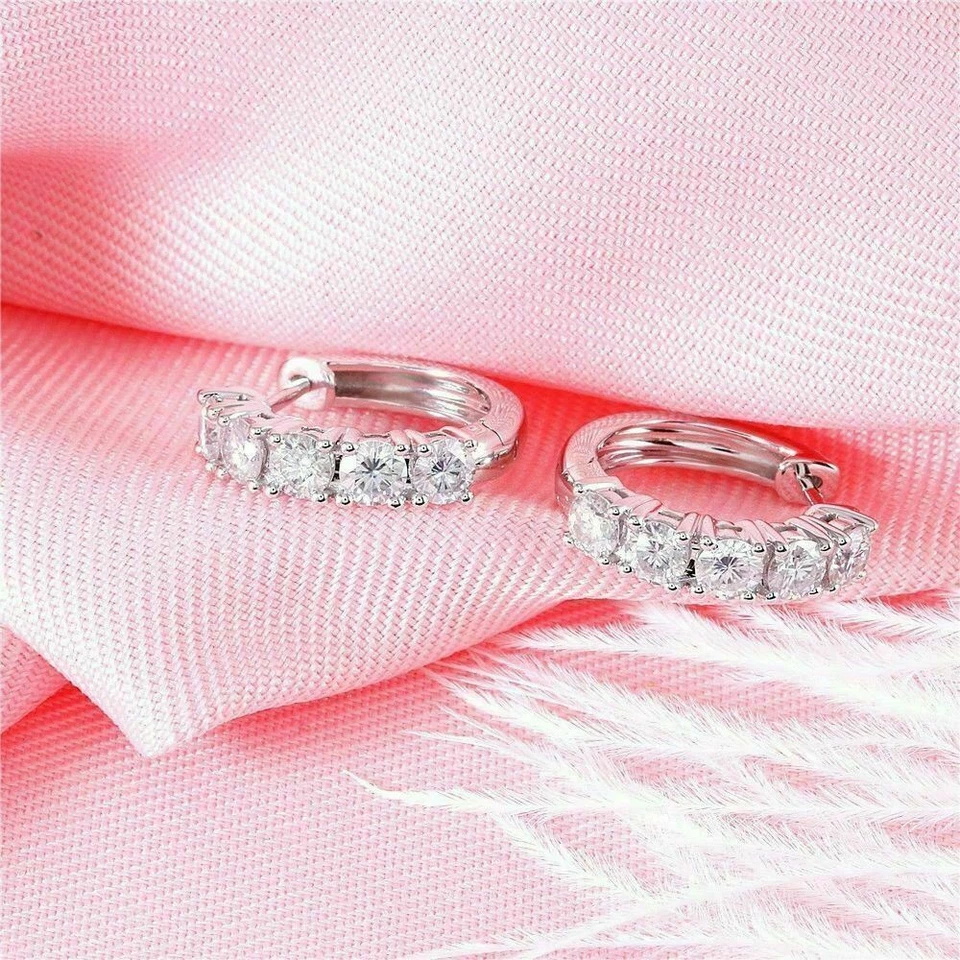 1.50Ct Rund Schliff Labor Erstellt Diamanten Huggie Creolen 14K Weiß Vergoldet - Bild 2 von 4