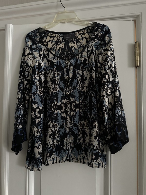 PJK Paterson J Kincaid blue print blouse with leather trim, size L