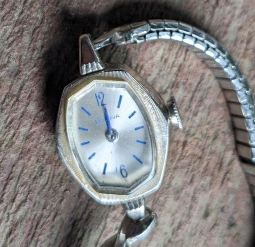 Vintage Bulova N6 Ladies Watch - 10k RGP Bezel - Stretch  display picture 1