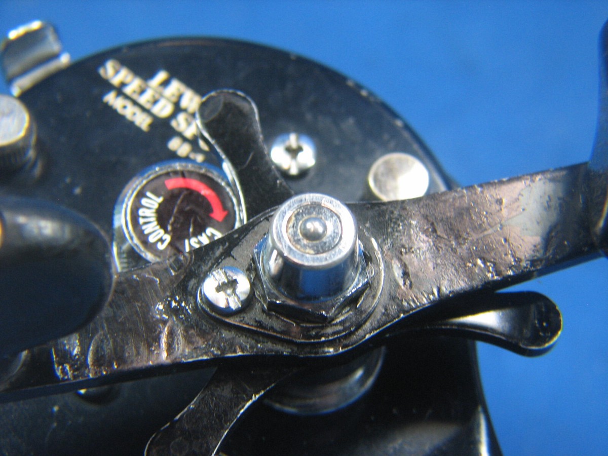 リール LEW'S SPEED SPOOL BB20 SHIMANO Lew's Speed Spool BB20 Shimano Baitcasting Reel Used Steel