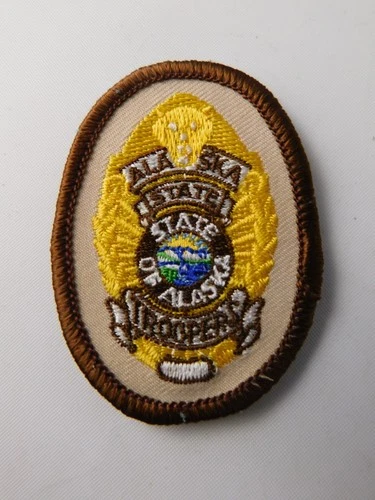 ALASKA  STATE TROOPER VINTAGE PATCH SHOULDER CREST POLICE