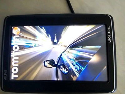 TomTom, Europe 45, GO LIVE 825 m, Car GPS Navigator, MINT bundle