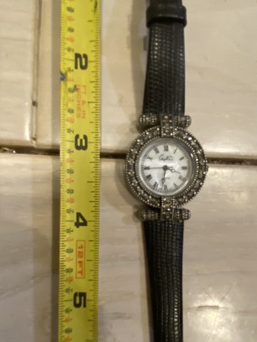 Ladies Watch / Looks like facsimile signature of Angie Dickinson  - Bild 2 von 6