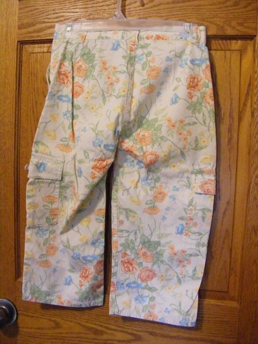 Girl's Genuine Kids from OshKosh 12 Aqua Capri Pants Floral Detail - Picture 3 of 3