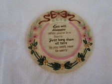LOVELY RESIN 5 HOOK KEY HOLDER WALL PLAQUE NICE  
