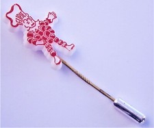 T645a) Vintage Flipje Dutch jams Sauces Cook Chef tie lapel stick pin Badge