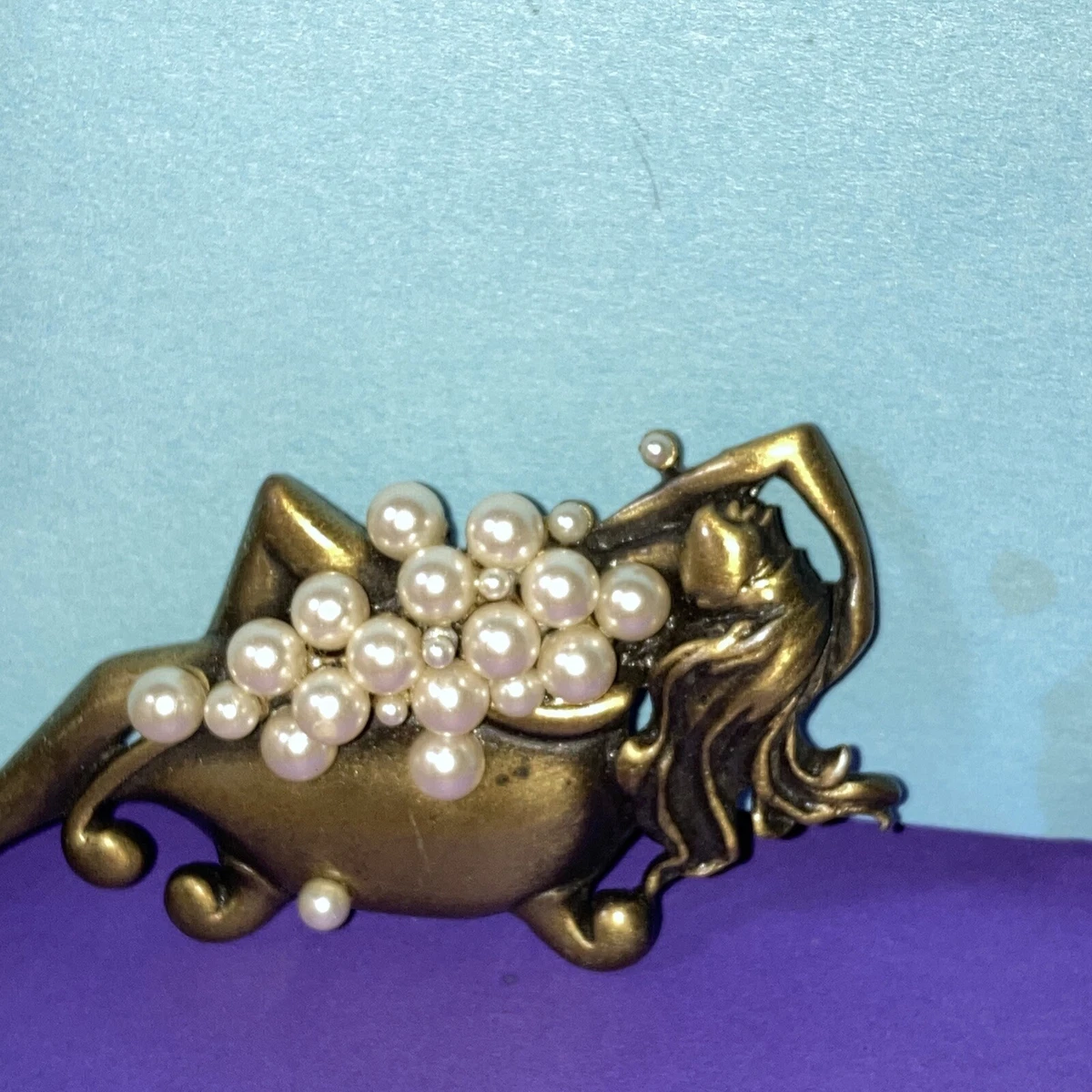 Jj on sale jonette brooch