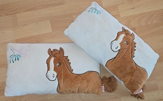2x NICI Kissen Pferd 43x25