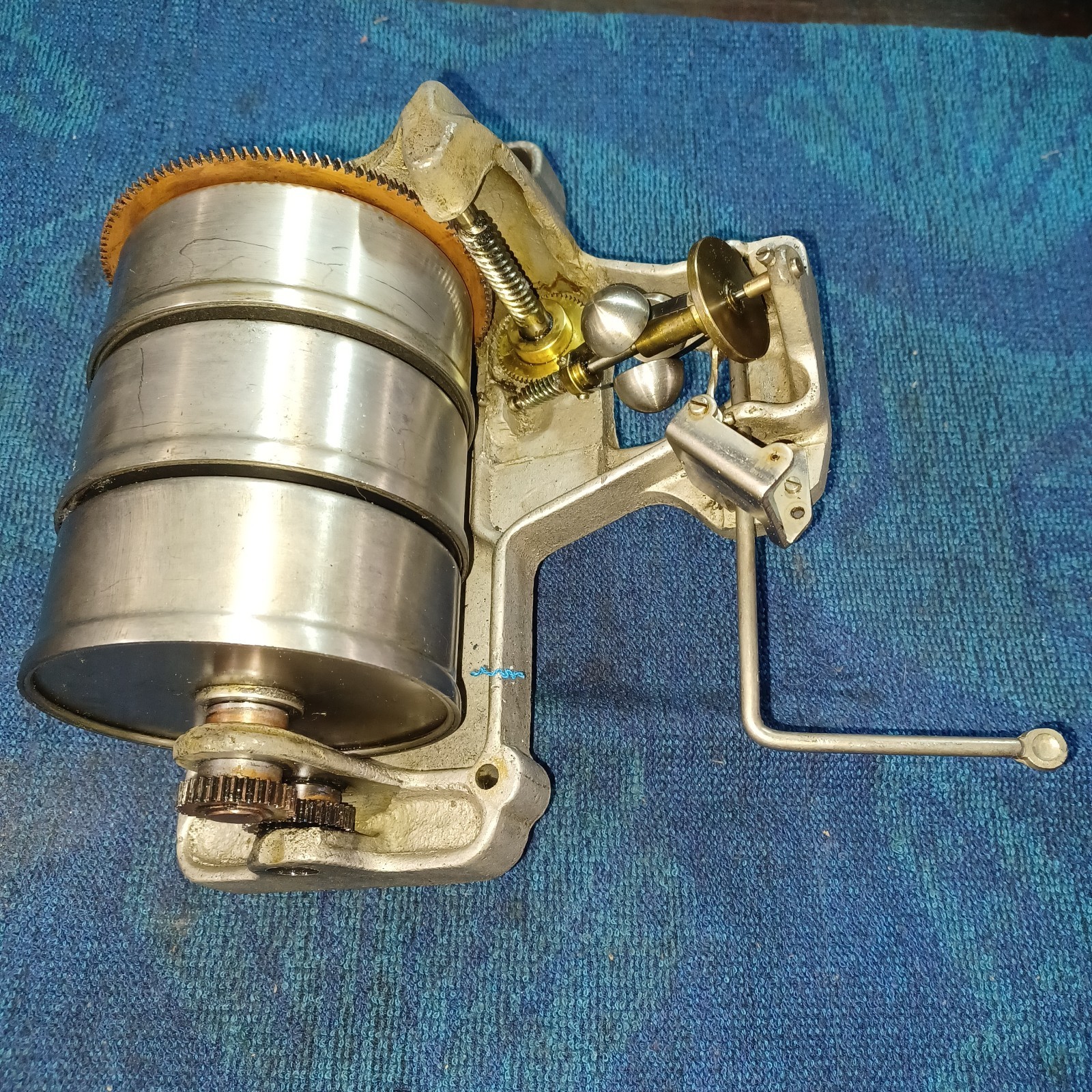 VICTOR VICTROLA 3 SPRING MOTOR***MOTOR REBUILT***