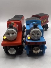 Thomas  Friends Wooden Train LIGHTS SOUNDS THOMAS, ROLL WHISTLE JAMES  