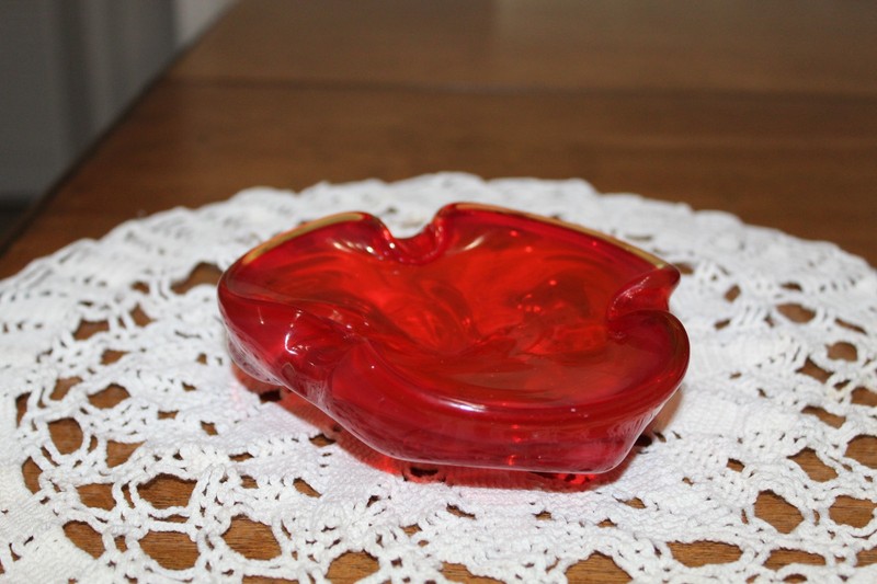Amberina Art Glass Bowl Handblown MCM Murano? Lobed Ashtray  5 1/2" Vintage