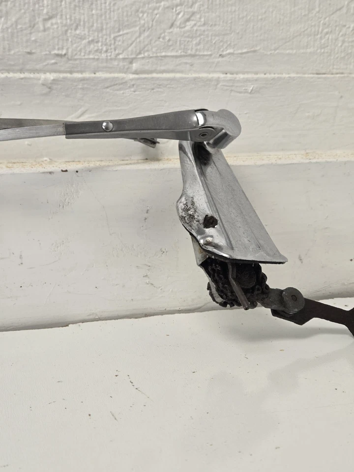 Chevy 1941 1942 TORRES LIMPIAPARABRISAS GM Trico original par Pont 25 Olds66 68 Foto 4 de 4