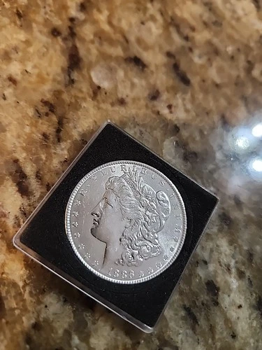 1886 1 OZ SILVER MORGAN DOLLAR IN EXELENT CONDITION BU 🔥 Combined Shipping