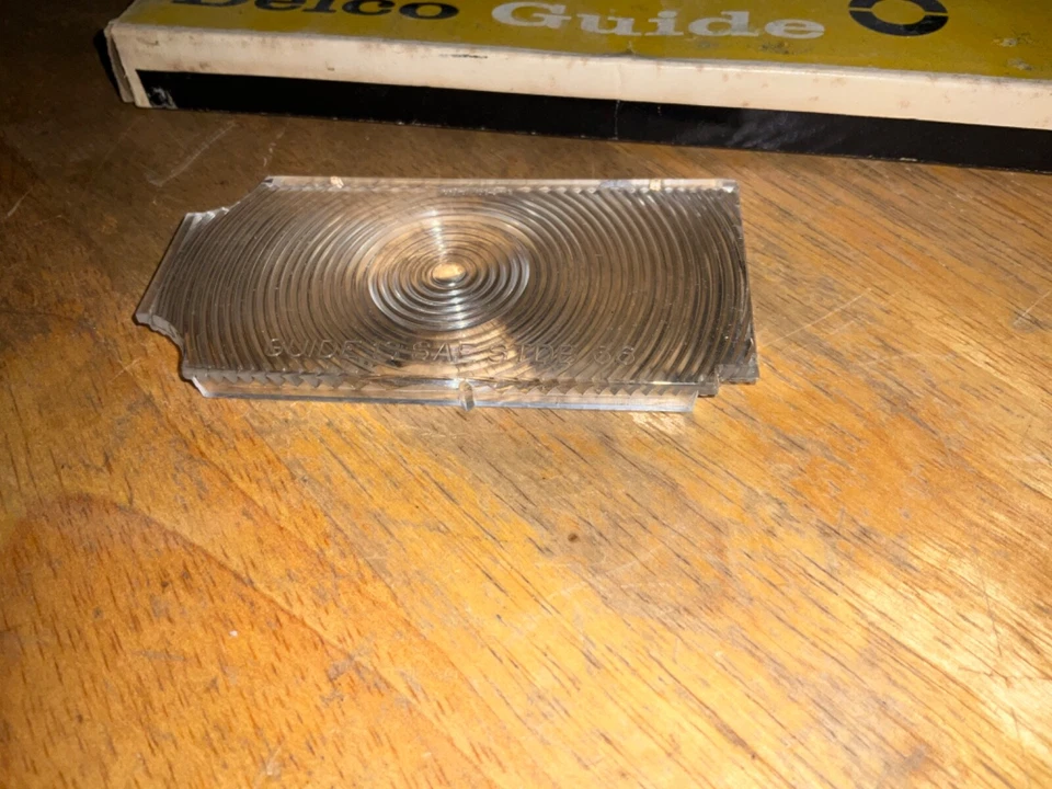 NOS GM 5957814 1966 CHEVY CHEVELLE LUZ TRASERA LÁMPARA DIFUSORA LENTE 66 SS Foto 4 de 4