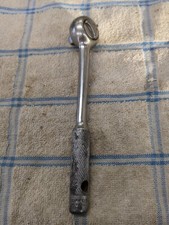 Vintage Duro-Chrome 3/8 Dr Ratchet 4475 Round Head Reversible USA Knurl Handle