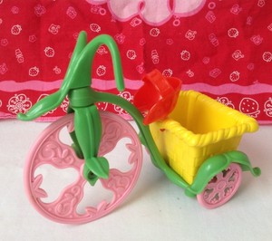 strawberry shortcake tricycle