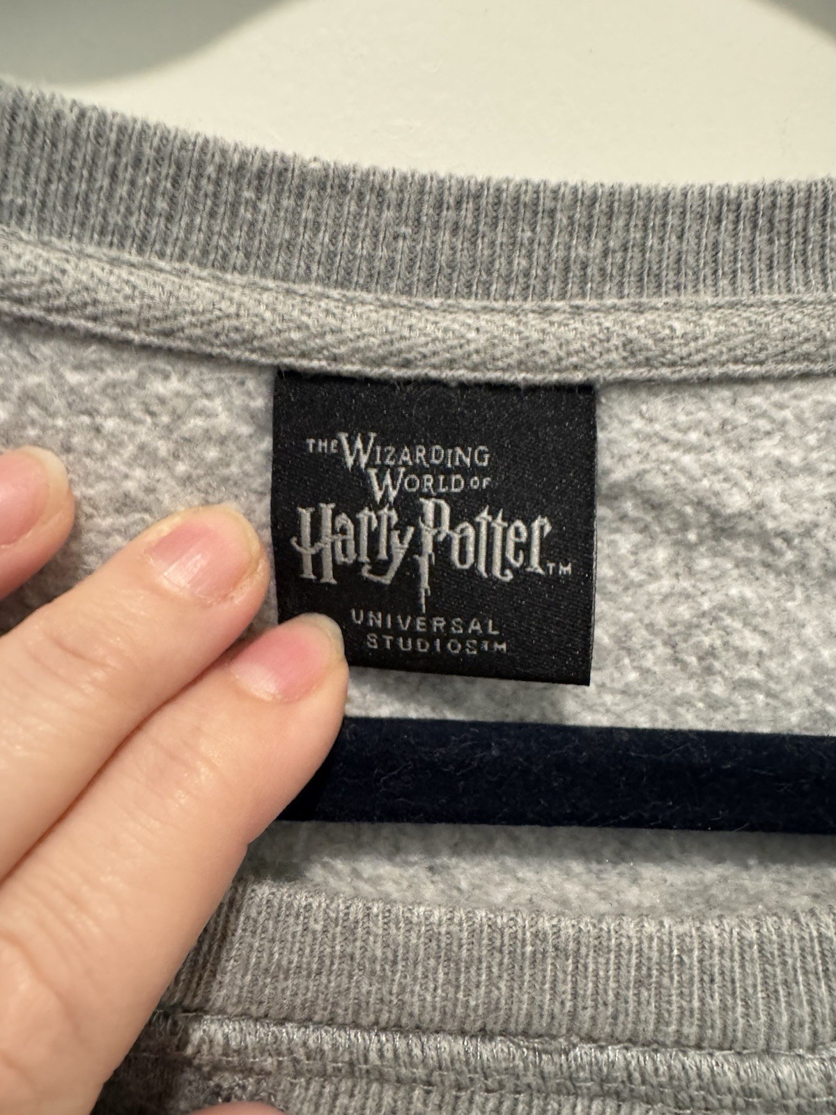 Universal Studios Authentic Gryffindor Sweatshirt… - image 2