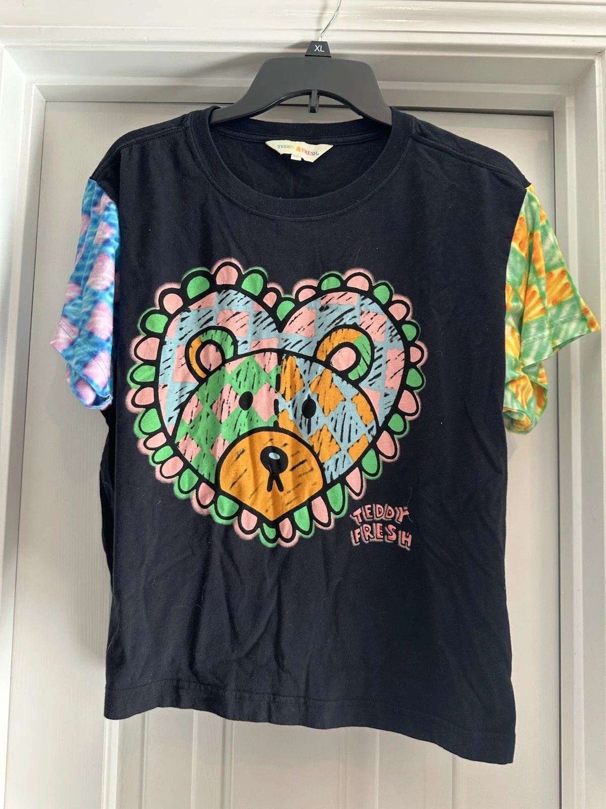 Picture 1 of 2