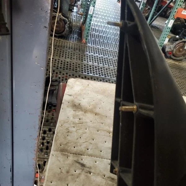 E350 SUPER DUTY    2002 Driver Side View Mirror 556503 - Image 4 of 4