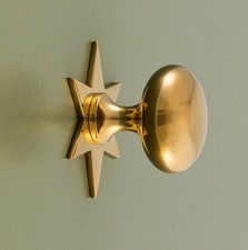 Grace Star Cabinet Knob 6 Point - Polished Brass