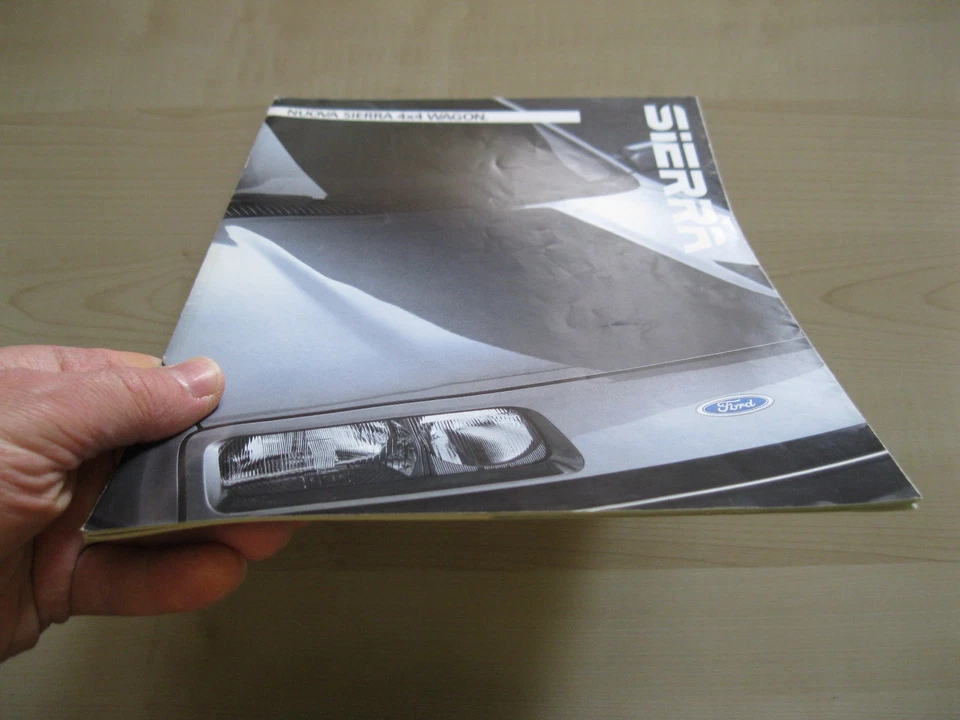 BROCHURE FORD SIERRA - 25 PAGINE A COLORI - FORD ITALIANA S.P.A - LUGLIO 1986 - Immagine 2 di 4