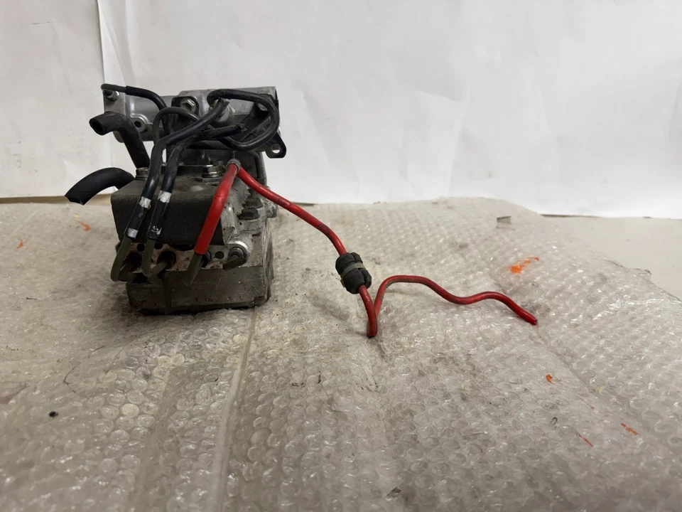 2012 - 2018 Toyota Prius ABS conjunto de bomba de freio antibloqueio 4707012020 fabricante de equipamento original - Imagem 3 de 4