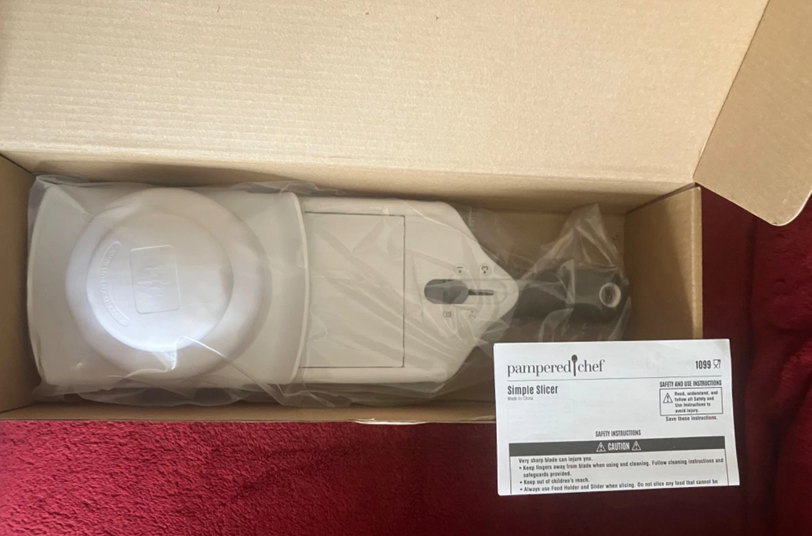 PAMPERED CHEF BRAND NEW IN BOX MANDOLIN SIMPLE SLICER #1099 KITCHEN FOOD GADGET
Opens in a new windo