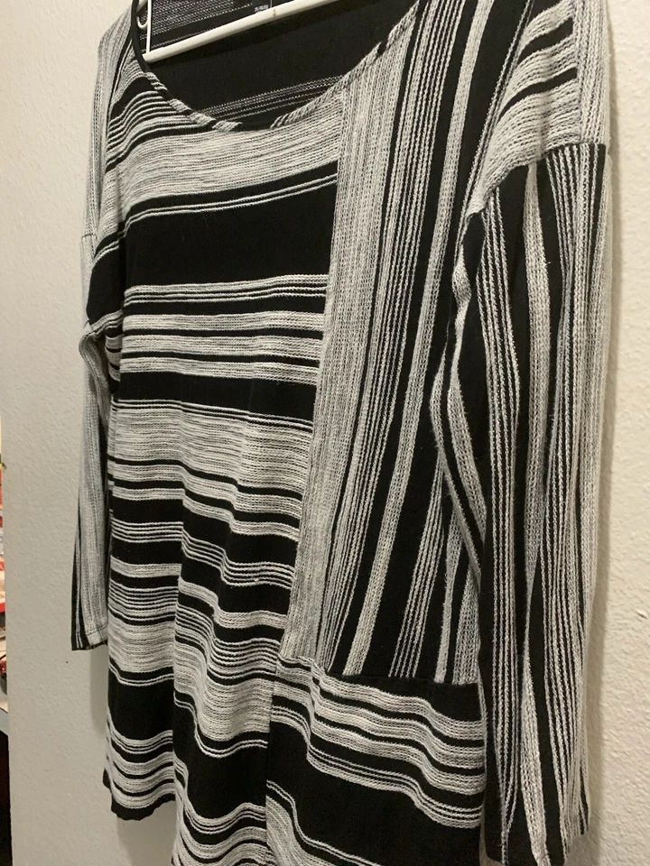 Pullover Cable And Gauge XL manga 3/4 rayas blancas y negras Foto 2 de 4
