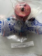 Brand New FUJIKIN 1/4 Manual Diaphragm Valve FUNDTB - 71G - 6.35 - 5 - DME - R