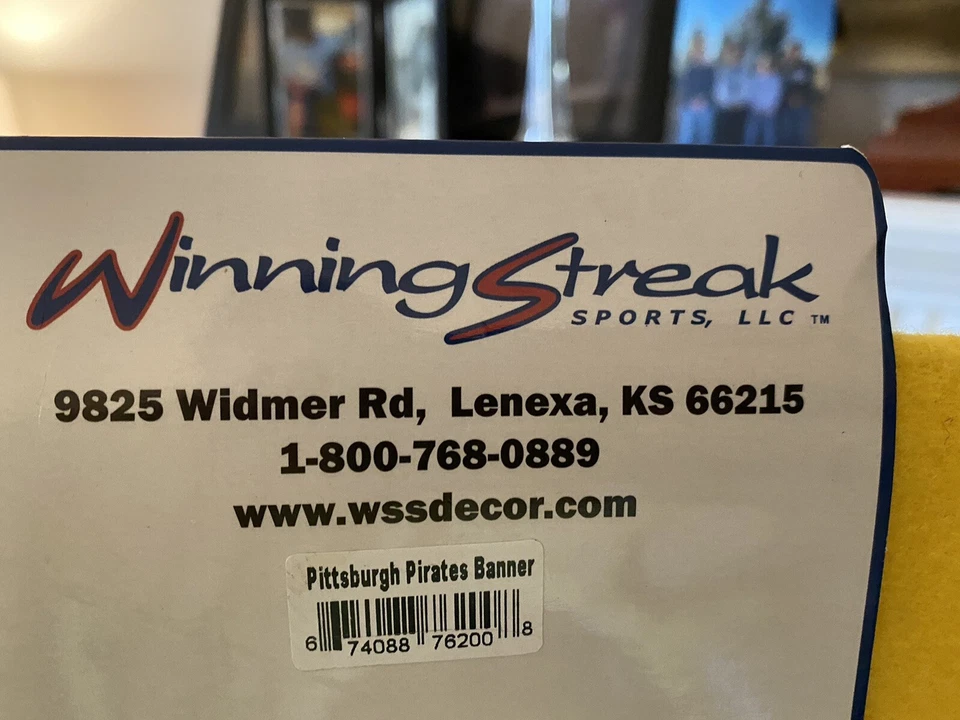 MLB PIRATES Banner World Series 100 % Wool Pennant 38x23" man cave Poolroom  - Image 4 of 4