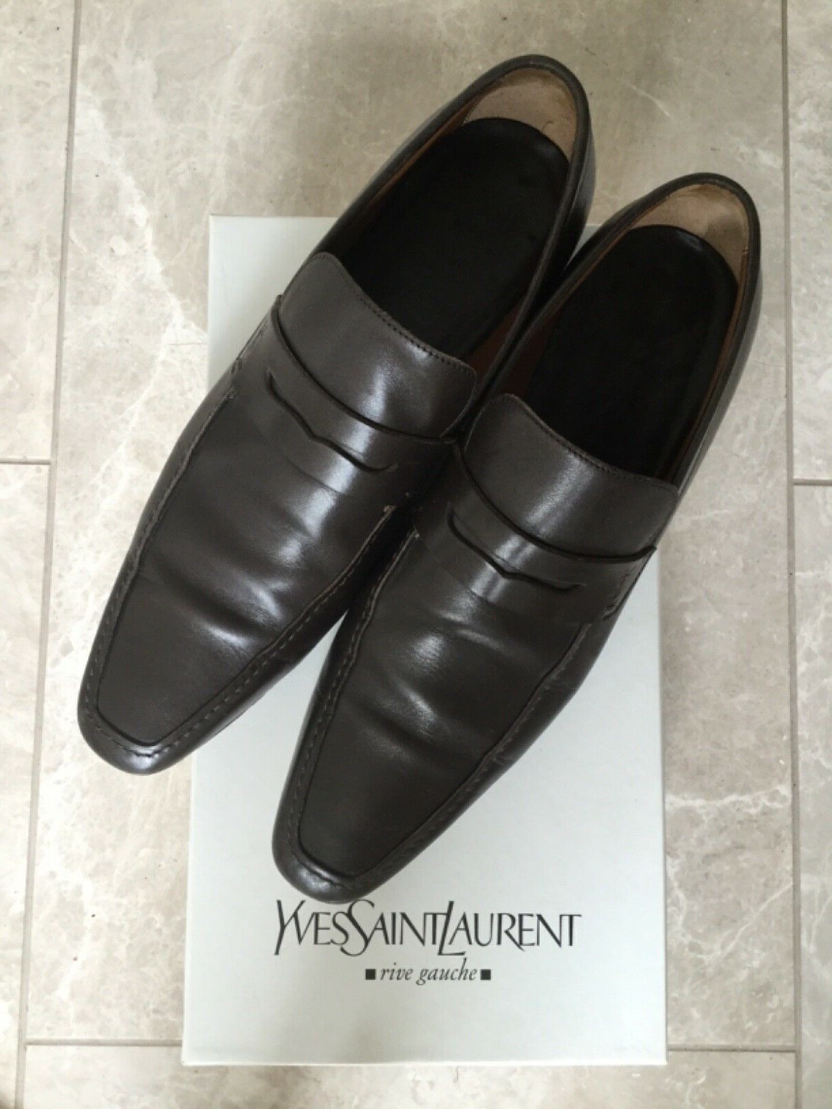 Mocassini uomo Yves Saint Laurent in pelle marrone scuro Eu42