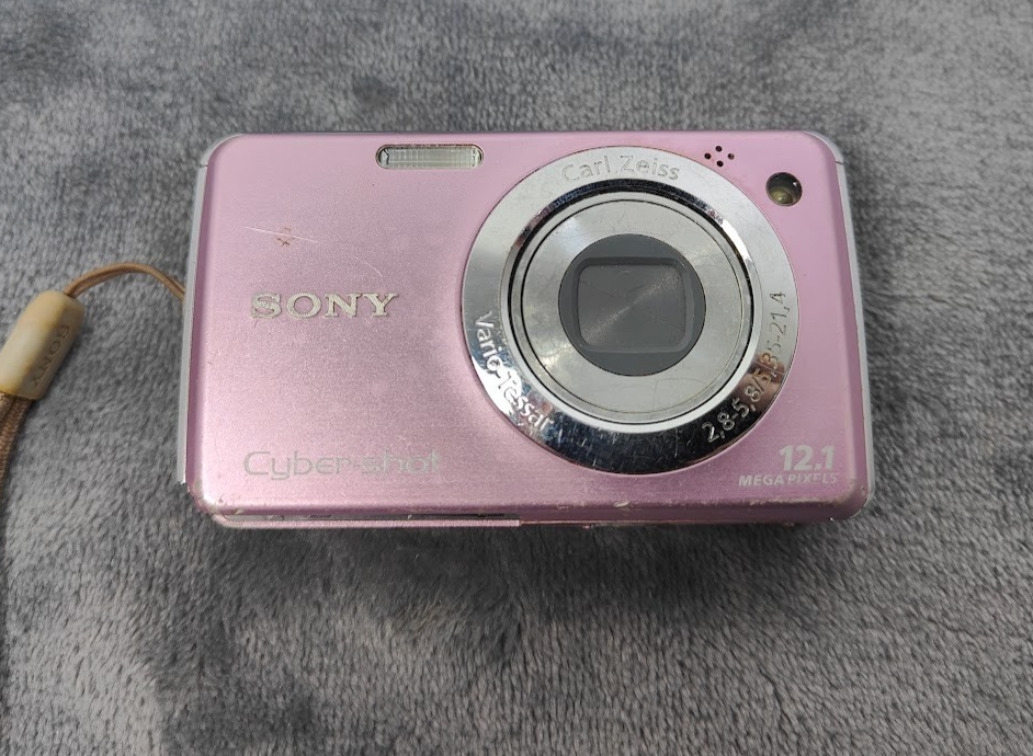 Sony Cyber-Shot DSC-W210 12.1MP Digital Camera Pink For Parts Or