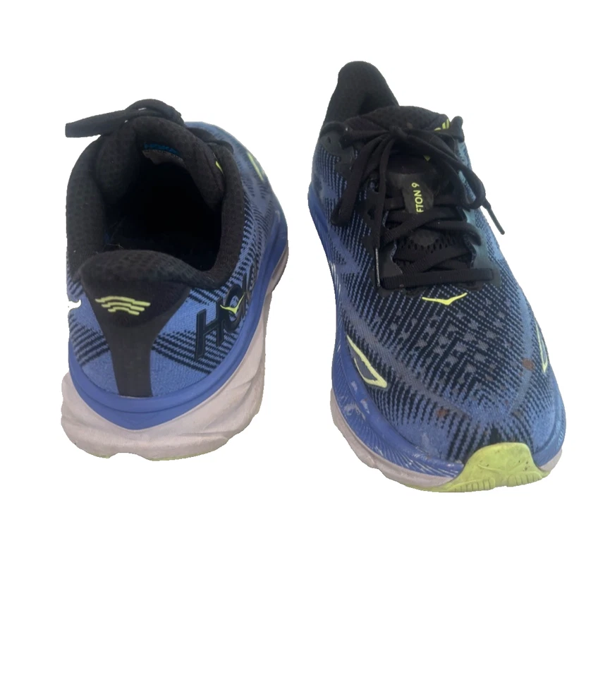 HOKA Clifton 9 para mujer talla 9,5 B - negro azul estelar (1127896-BCKS) Foto 3 de 4