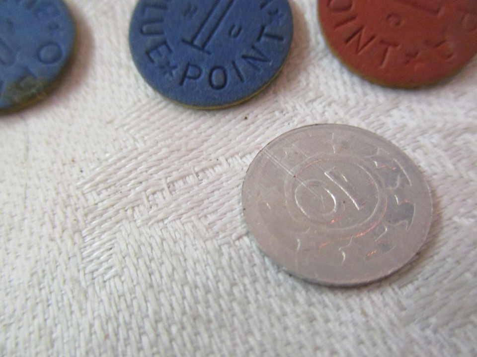 Vintage 4 WWII Red & Blue Point Ration Tokens & silver tone token | eBay