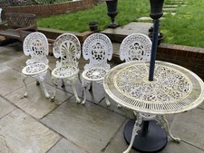  Cast Aluminium Table & 4 Chairs Garden Patio Bistro Set c/w umbrella stand