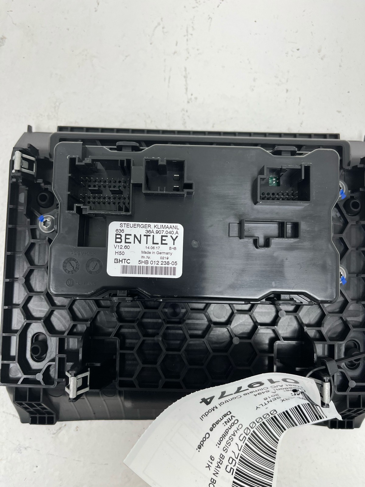 2015-2020 BENTLEY BENTAYGA OEM Heat A/C Climate Control Module 36a907040