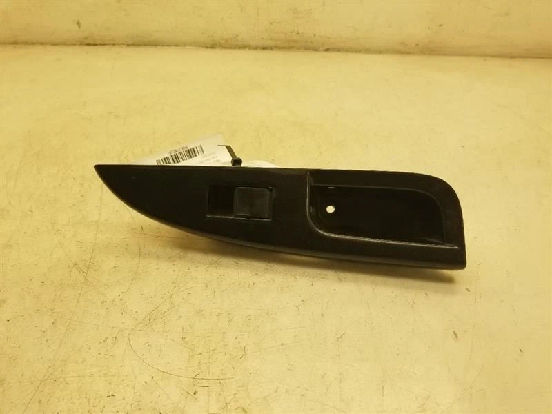 Interruptor de ventana de puerta trasera del lado del pasajero Scion XD 2008 Foto 2 de 4