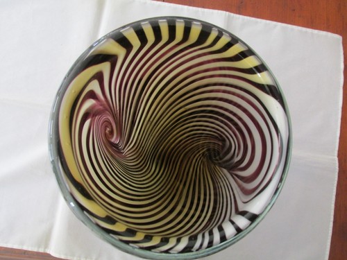 Superb Large Art Glass Vase Black and White Zebra Stripes - Picture 7 of 8