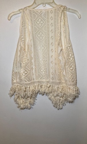 Girl's BEAUTEES Crochet Fringed Vest Size L - Picture 2 of 4