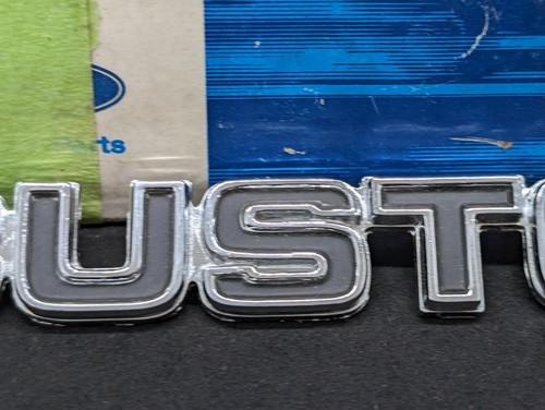 NOS 75-86 FORD E100 E150 E250 ECONOLINE VAN CUSTOM EMBLEM PLATE BADGE ORNAMENT - Picture 4 of 13