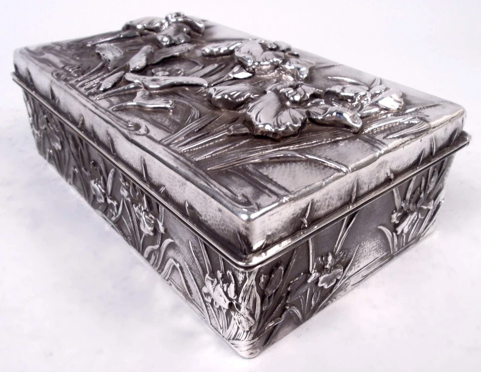 Antigua Caja Meiji Art Nouveau Iris Flores Plata Japonesa Foto 4 de 4