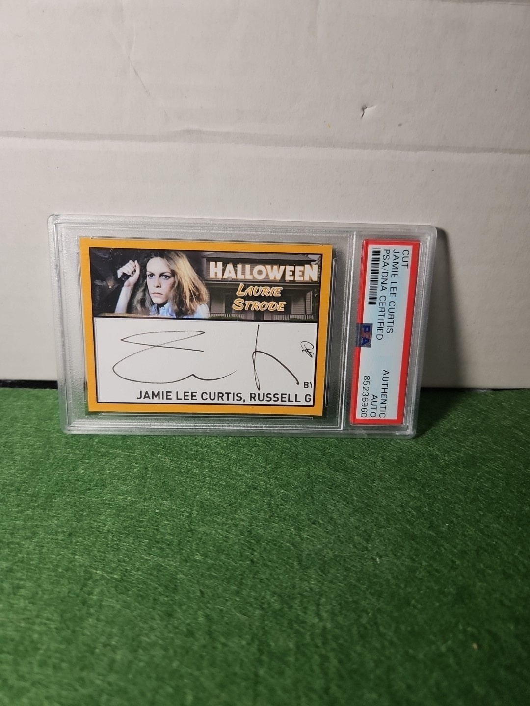Jamie Lee Curtis Halloween Laurie Strode Rare Signed Autograph PSA DNA Slab