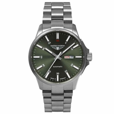 Bauhaus Aviation Titanium Green with Titanium Bracelet | Green Dial 42mm Wristwa