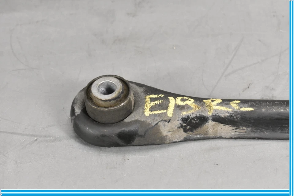06-13 Brazo de suspensión Wishbone inferior trasero izquierdo lado conductor Volvo C70 FCA6192 OEM Foto 4 de 4