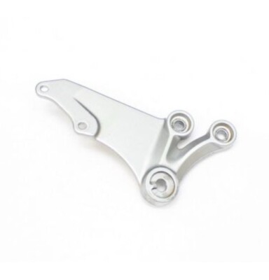 SUZUKI OEM 43511-01H01 FRONT RIGHT FOOTREST BRACKET NO.2 GSX-R600