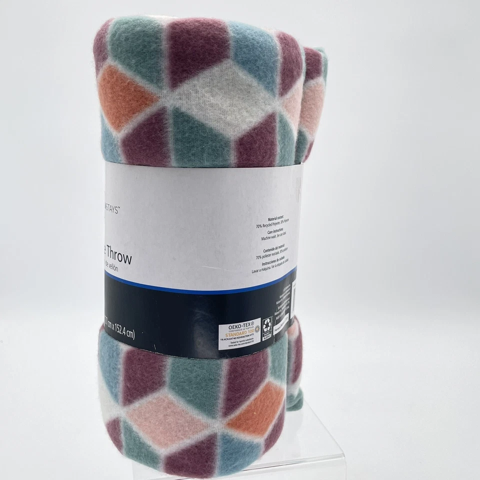 MainStays Fleece Plush Throw Blanket 50” x 60” Geometric Diamond Pattern - Image 3 of 4