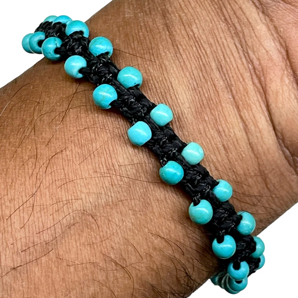 Handgefertigt Türkis Armband 4mm Perlen Makramee Design Verstellbar Schwarz Cord - Bild 3 von 4
